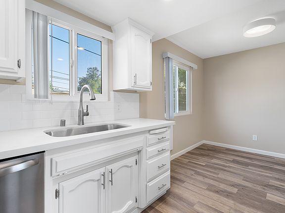 4th image of 3260 Rockview Pl APT D