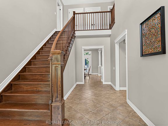 5th image of 378 Pelham Rd