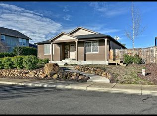 924 Win Way, Eagle Pt, OR 97524