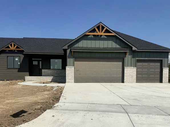 1493 W Cozy Hollow Ct, Goddard, KS 67052