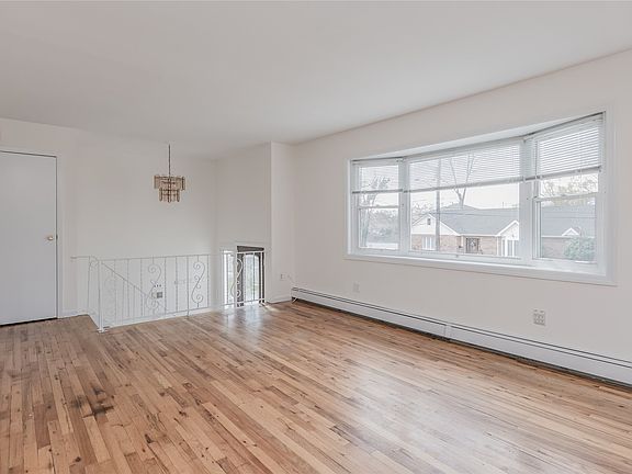 5th image of 7A Willis Ave