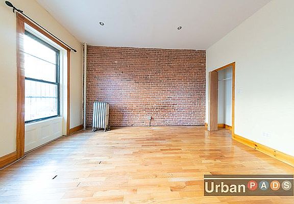 4th image of 788 Park Pl APT 2A