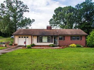 3304 Wyo Rd, Yadkinville, NC 27055