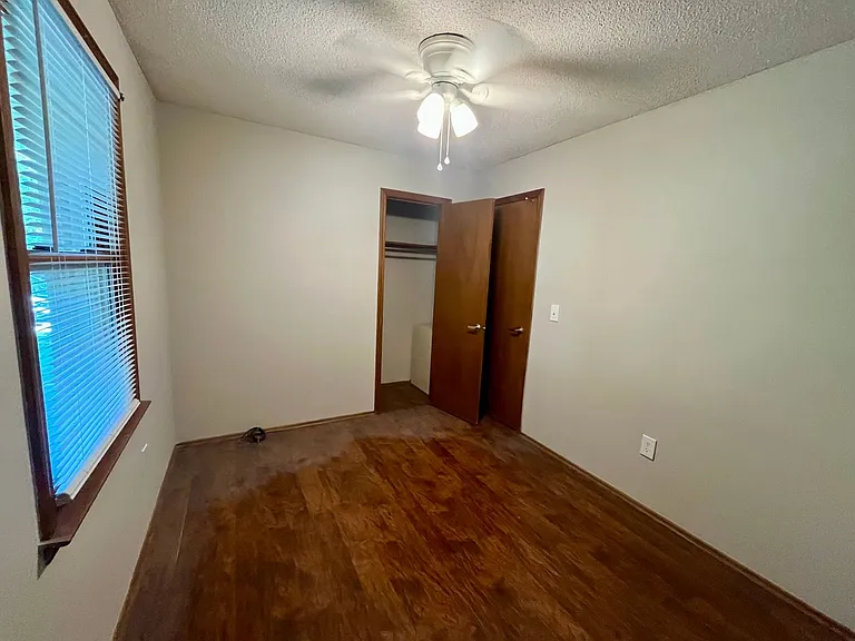 105 Laurel Dr — Photo 7