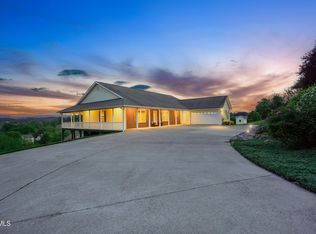 304 Michaels Ridge Blvd, Johnson City, TN 37615