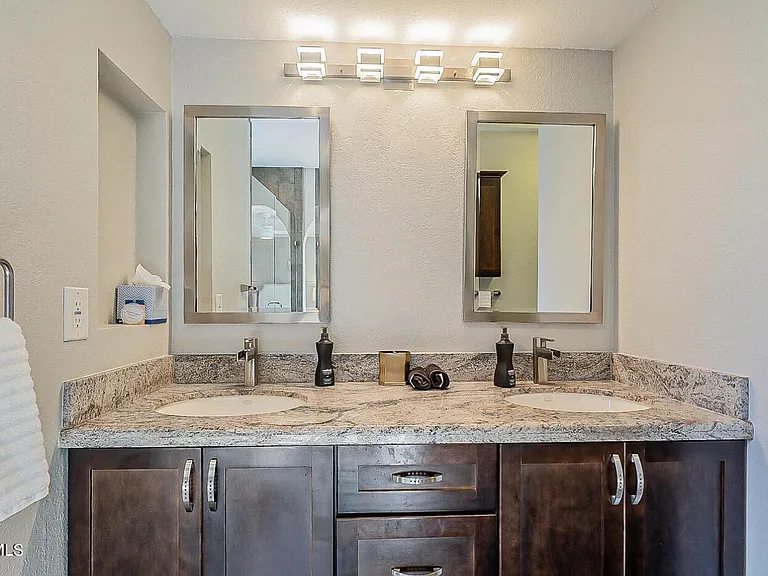 6601 E Thunderbird Rd — Photo 24
