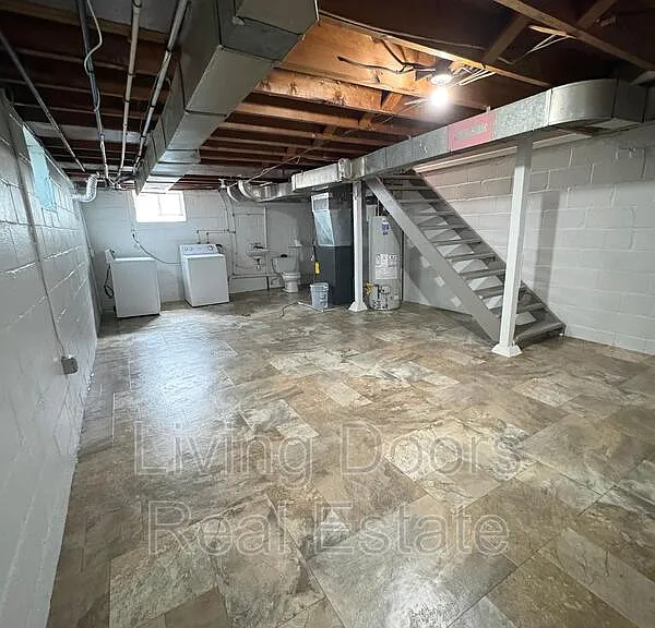 2303 South St — Photo 18