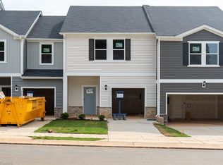 1051 Winding Spring Dr, Mebane, NC 27302