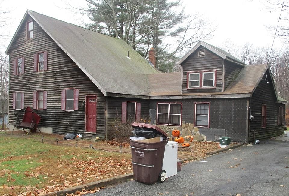 2nd image of 40 Burncoat St