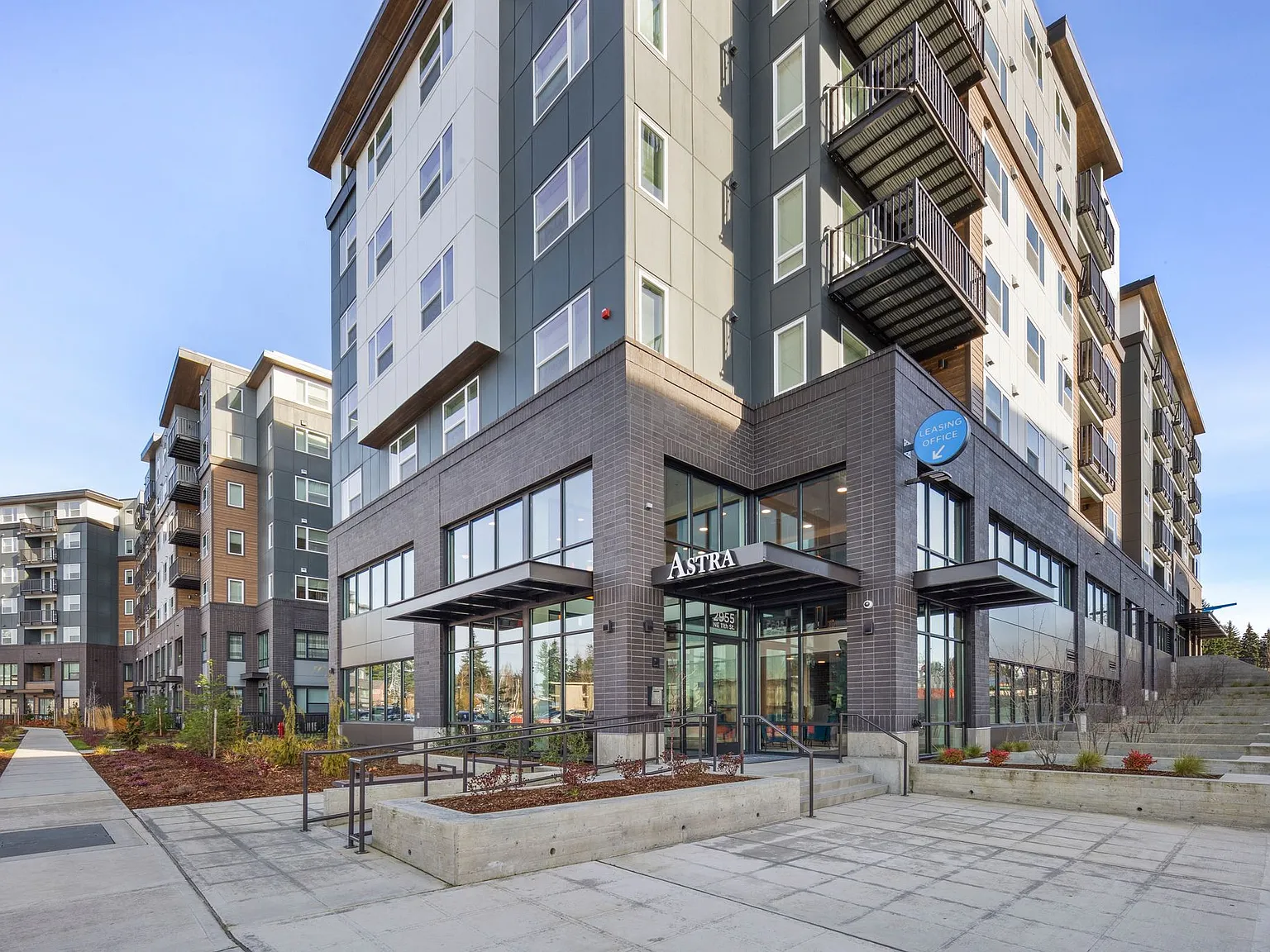 Astra Apartments — Photo 3