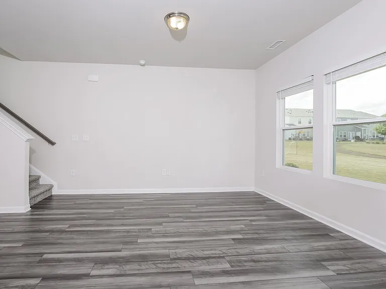 217 Brook Farm Ln — Photo 4
