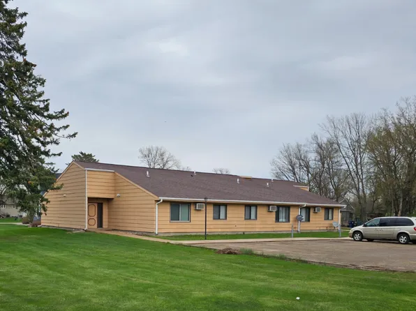 126 W 6th St #5, Volga, SD 57071