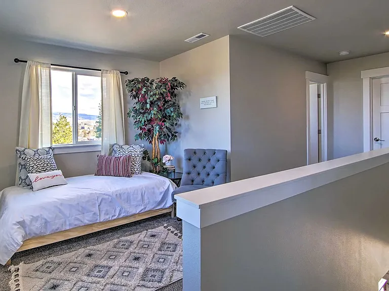 900 Sunlight Dr — Photo 14