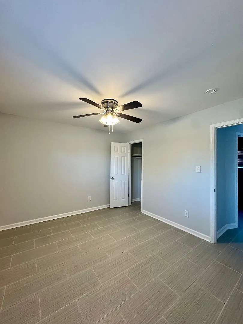479 Laclede Ave - 2 — Photo 2