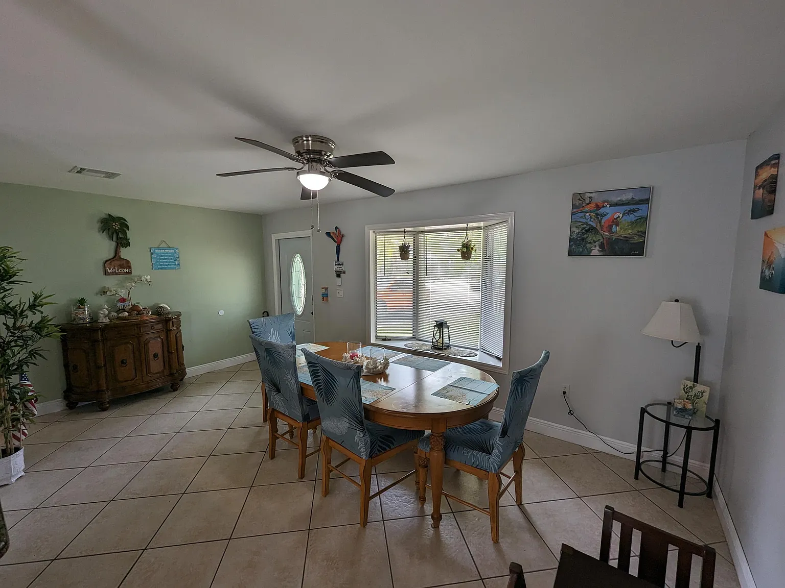 4 bed, 3.0 bath, 1800 sqft, $4,000 — Photo 2