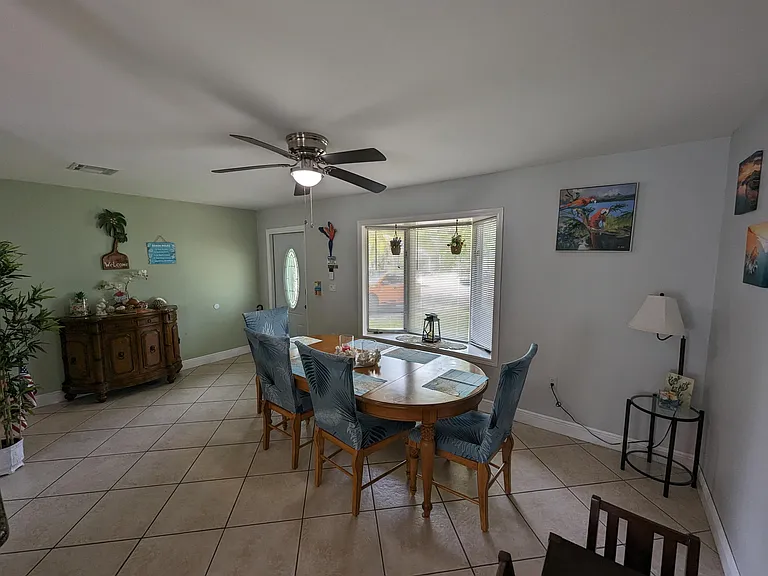 2394 Zeder Ave — Photo 2