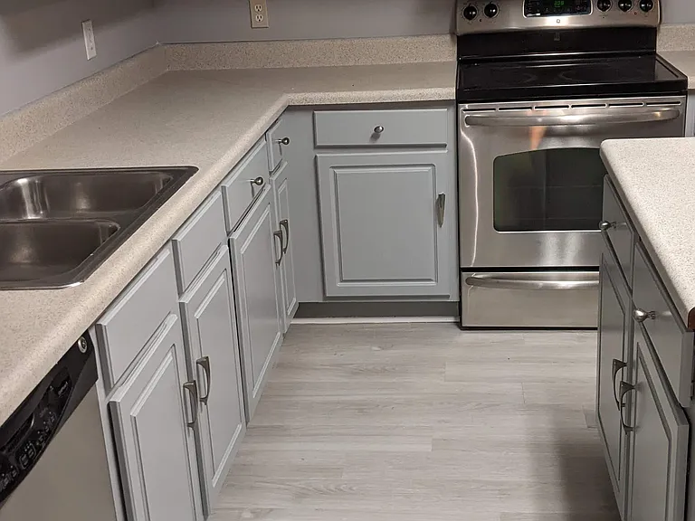 154 Cranbrook Ct — Photo 8