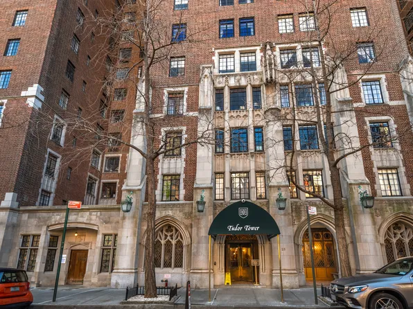 25 Tudor City Place image 10 of 10