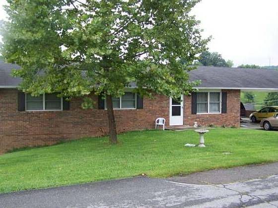 1st image of 3104 Fairbanks St
