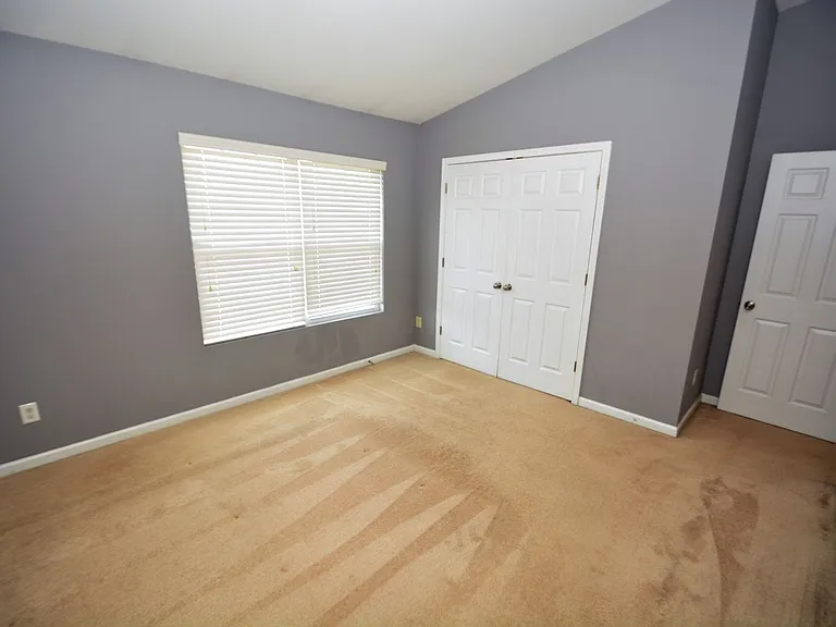 12736 Livengood Ln — Photo 16