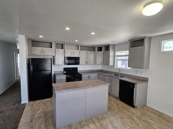 3751 S Nellis Blvd Space 283, Las Vegas, NV 89121