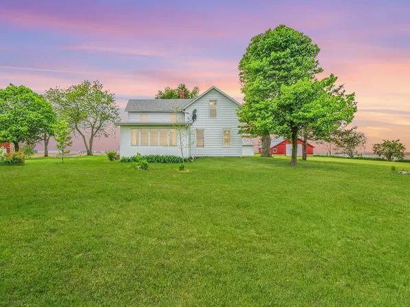 923 N 600th Rd E, Sibley, IL 61773
