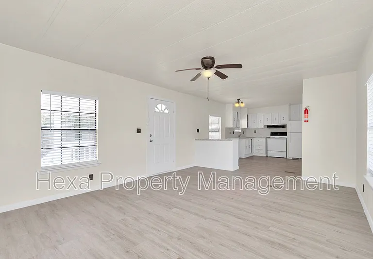2511 FM 646 Rd N #4B — Photo 26