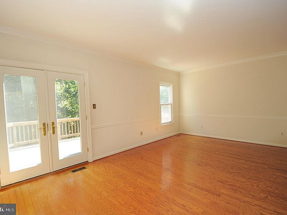 2nd image of 7247 Worsley Way