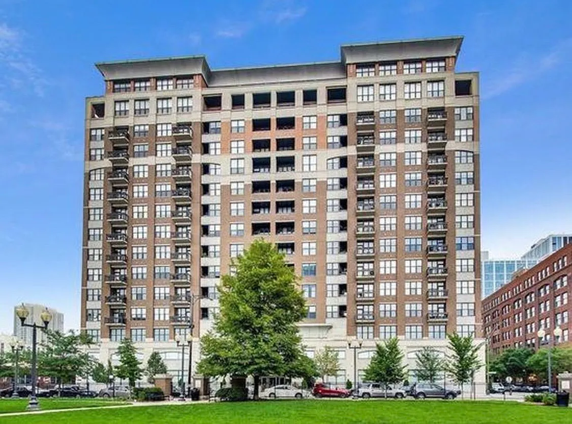 1 bed, 800 sqft, $2,800 — Photo 1