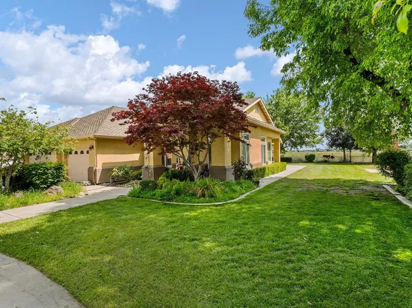 26202 Magnolia Rd, Escalon, CA 95320