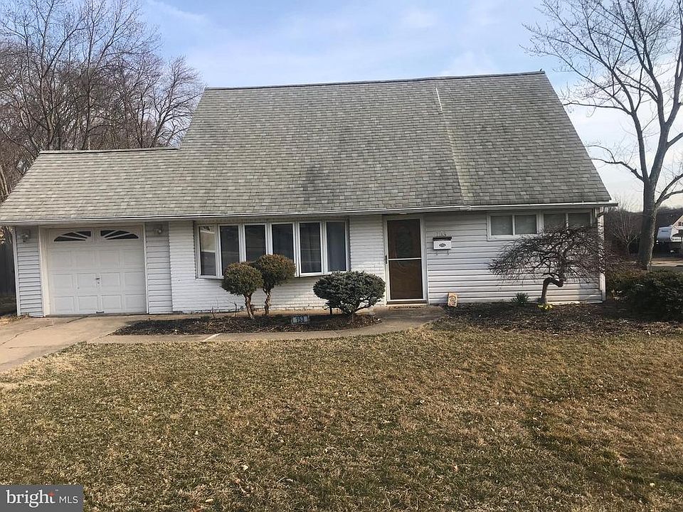 2nd image of 153 Village Ln