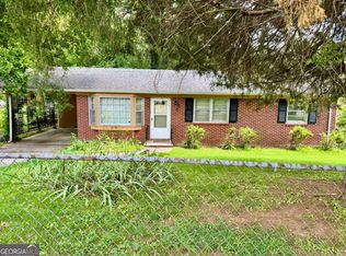 728 Rosalyn Dr, Marietta, GA 30062