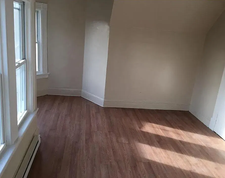 2 bed, $1,313 — Photo 3