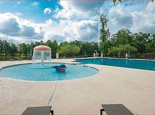 82 Oak Estates Dr, Conroe, TX 77384
