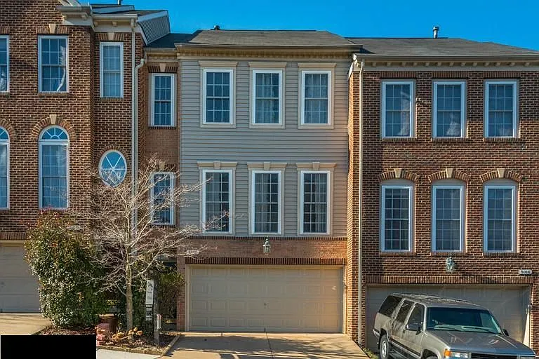 9108 Ayden Ln #9108 — Photo 23