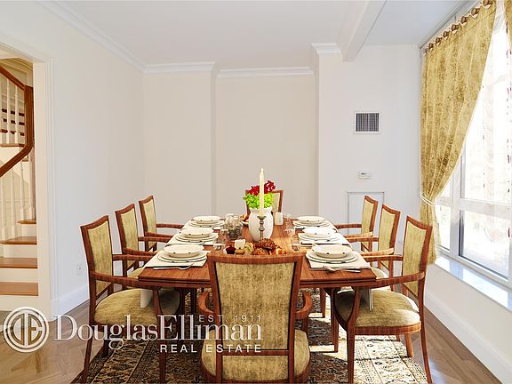 3rd image of 351 E 51st St APT Th1e