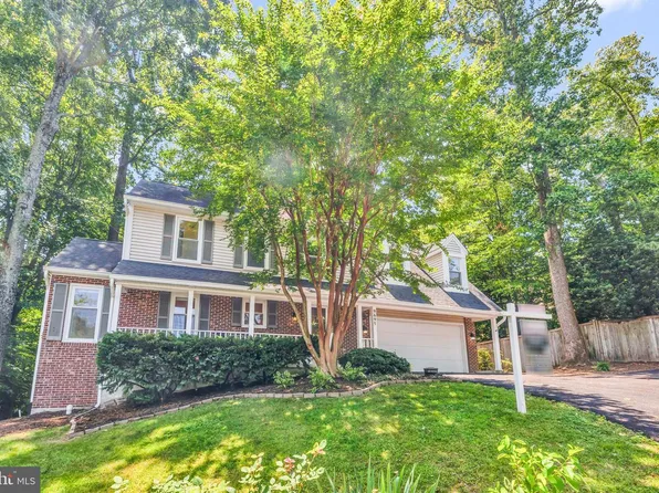 9695 Holly Oak Ct, Fairfax Station, VA 22039