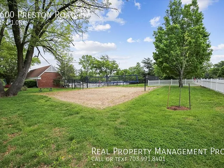 1600 Preston Rd — Photo 34