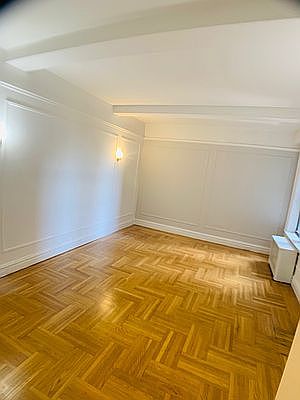 2nd image of 128 Fort Washington Ave APT 5B