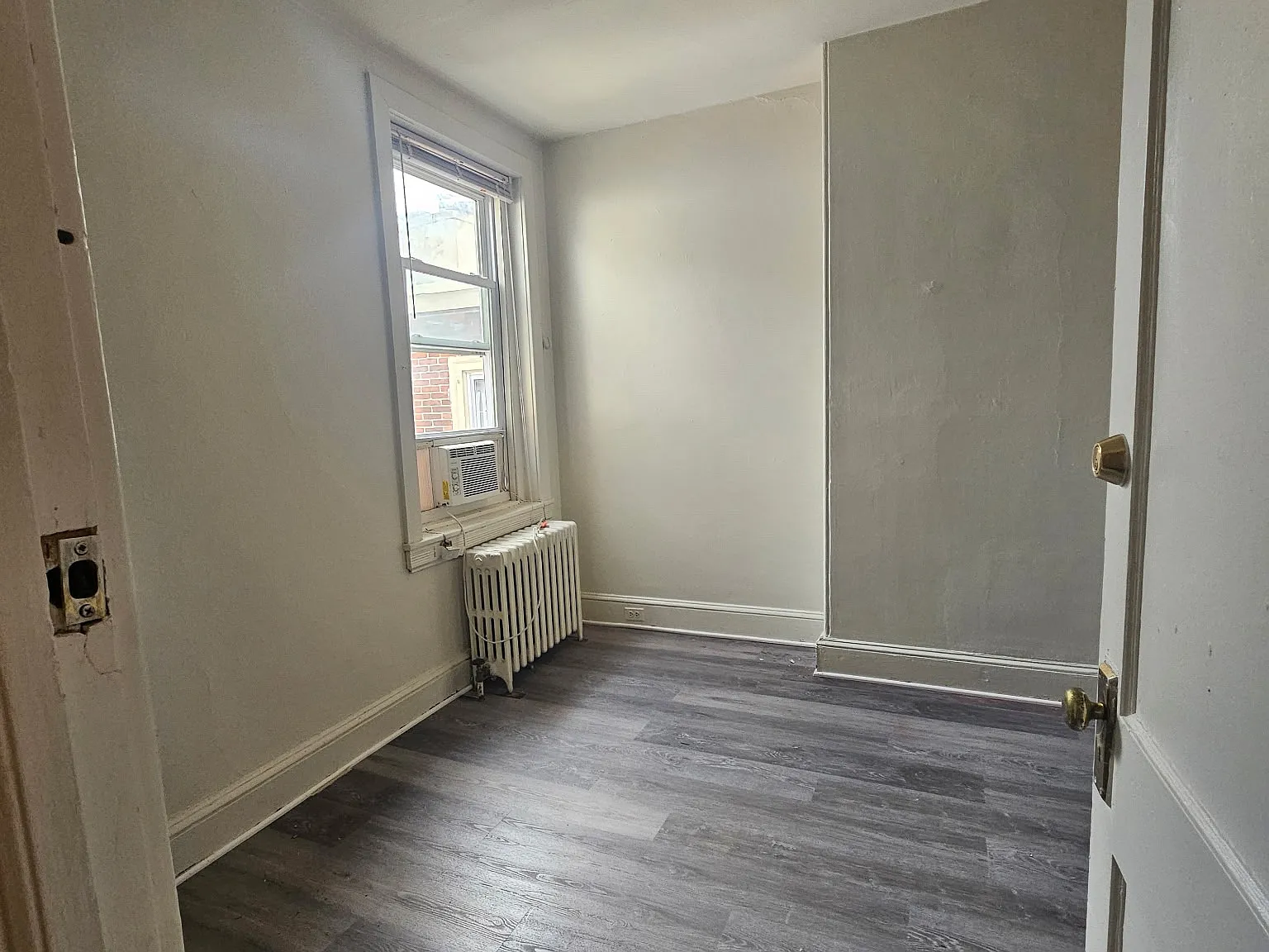 3 bed, 1000 sqft, $1,800 — Photo 4