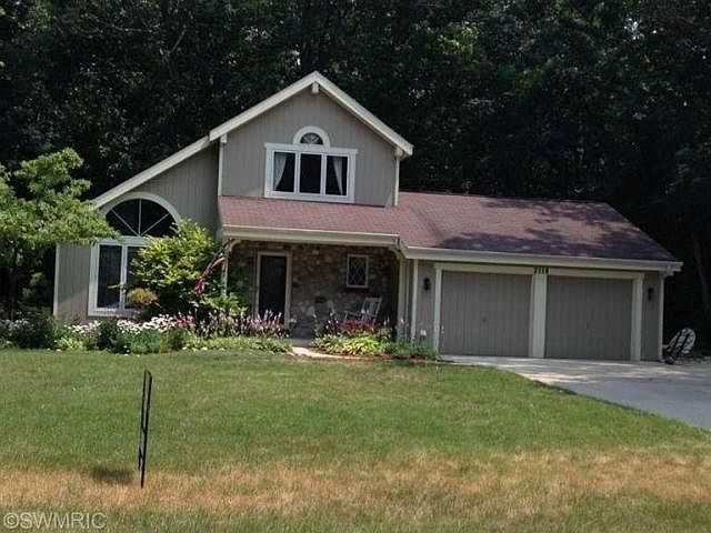 1st image of 2118 Deerwood Dr