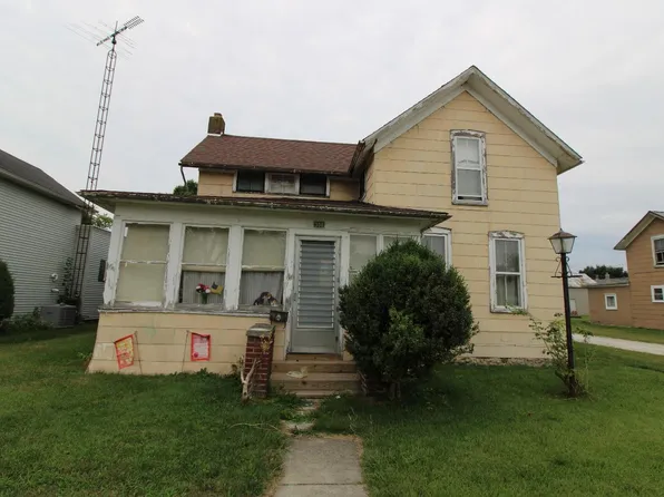 308 N Main St, Gibsonburg, OH 43431