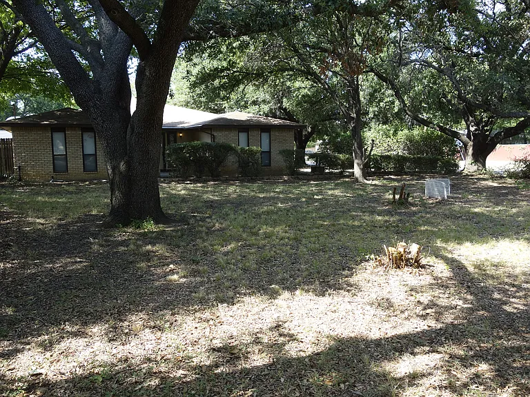 2725 Luzon Rd — Photo 5
