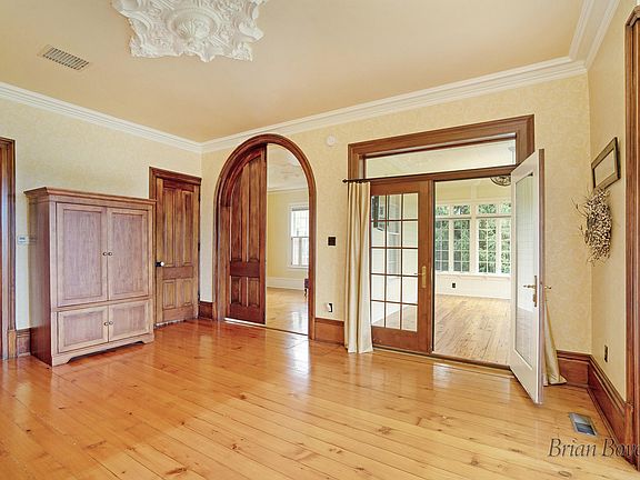 5th image of 2957 Candi Ln NW