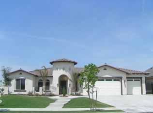 2107 Redmire St, Bakersfield, CA 93311