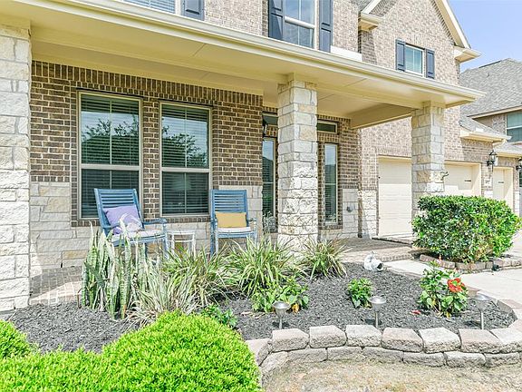 4th image of 407 Wood Forest Drive