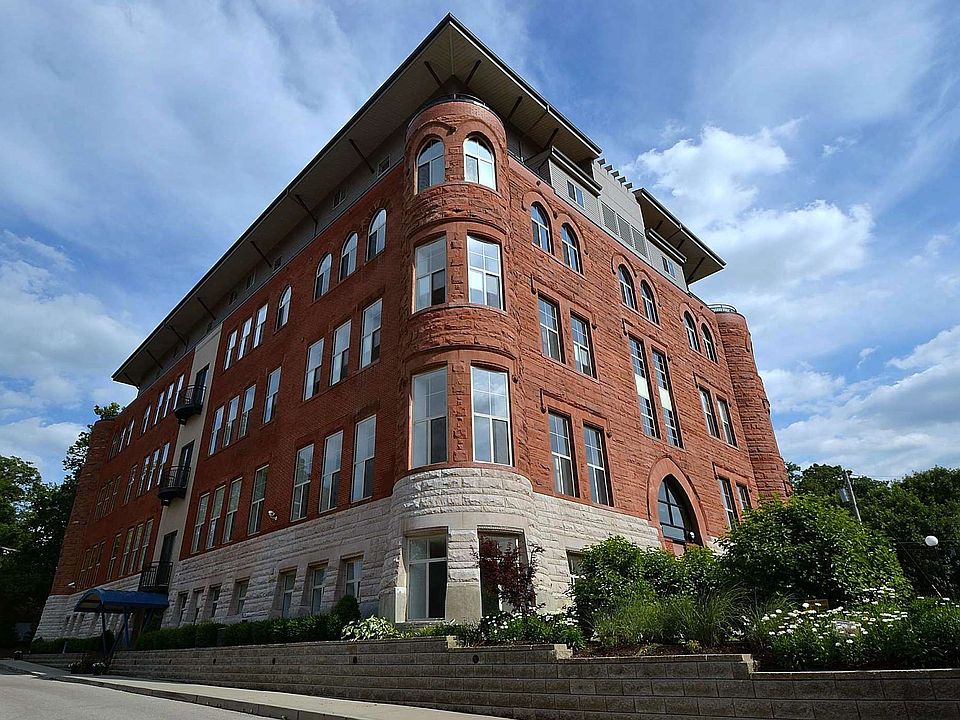 1st image of 2700 Ashland Ave Unit 55