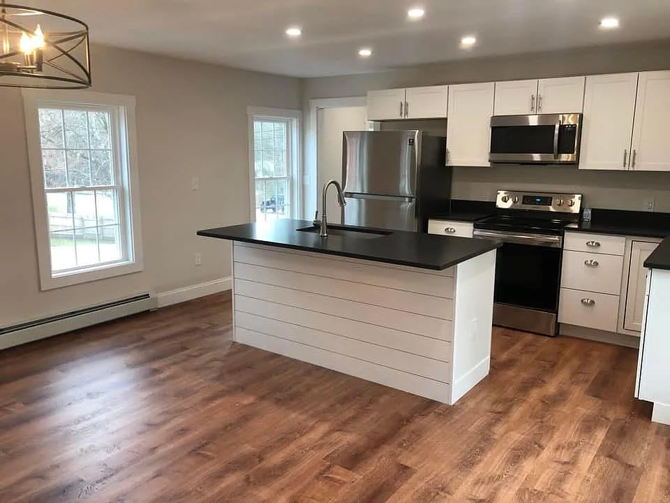 2 bed, $2,250 — Photo 2