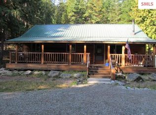 18 Forest Dr, Moyie Springs, ID 83845