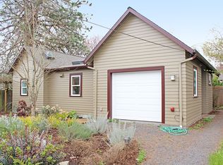 5054 NE Sumner St #B, Portland, OR 97218